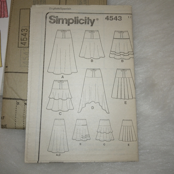 SIMPLICITY 4543 Sz 8-14 Misses Skirt in 5 variations, EASY-TO-SEW - Picture 4 of 5